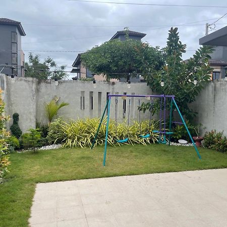 Seafront Residences Vacation Getaway 산 후안 외부 사진