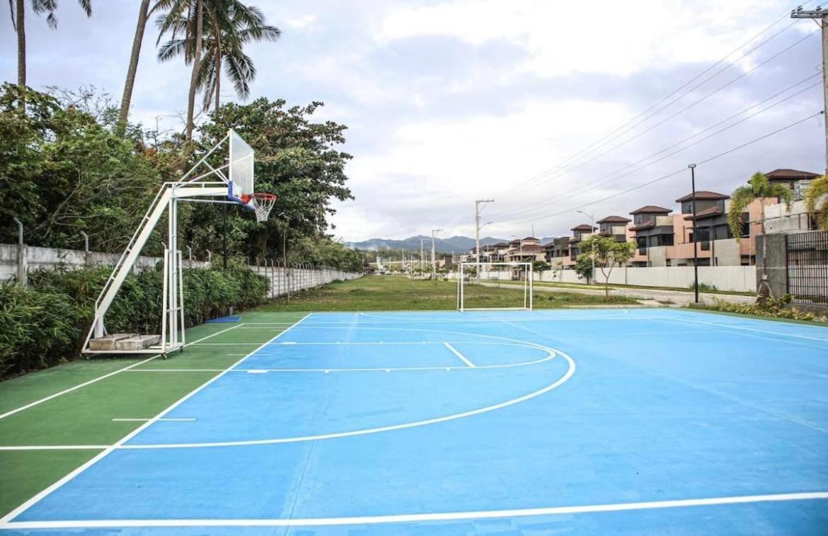 Seafront Residences Vacation Getaway 산 후안 외부 사진