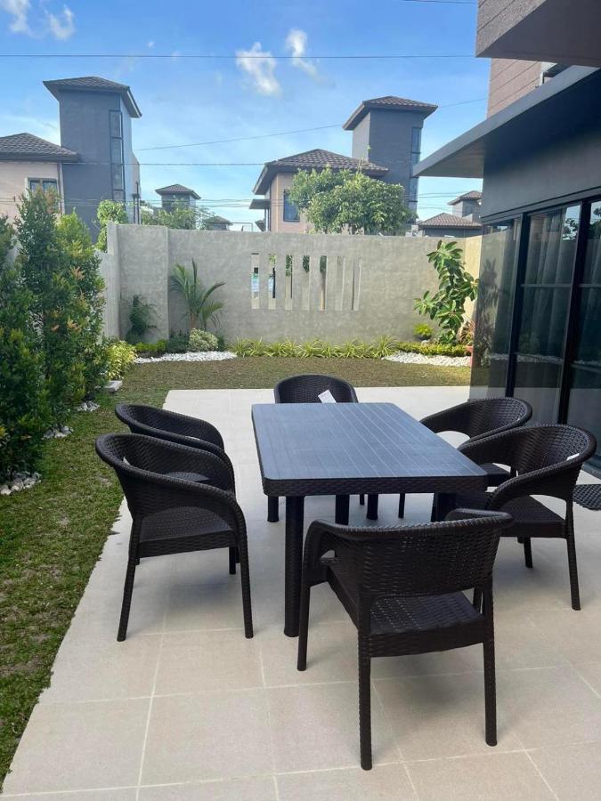 Seafront Residences Vacation Getaway 산 후안 외부 사진