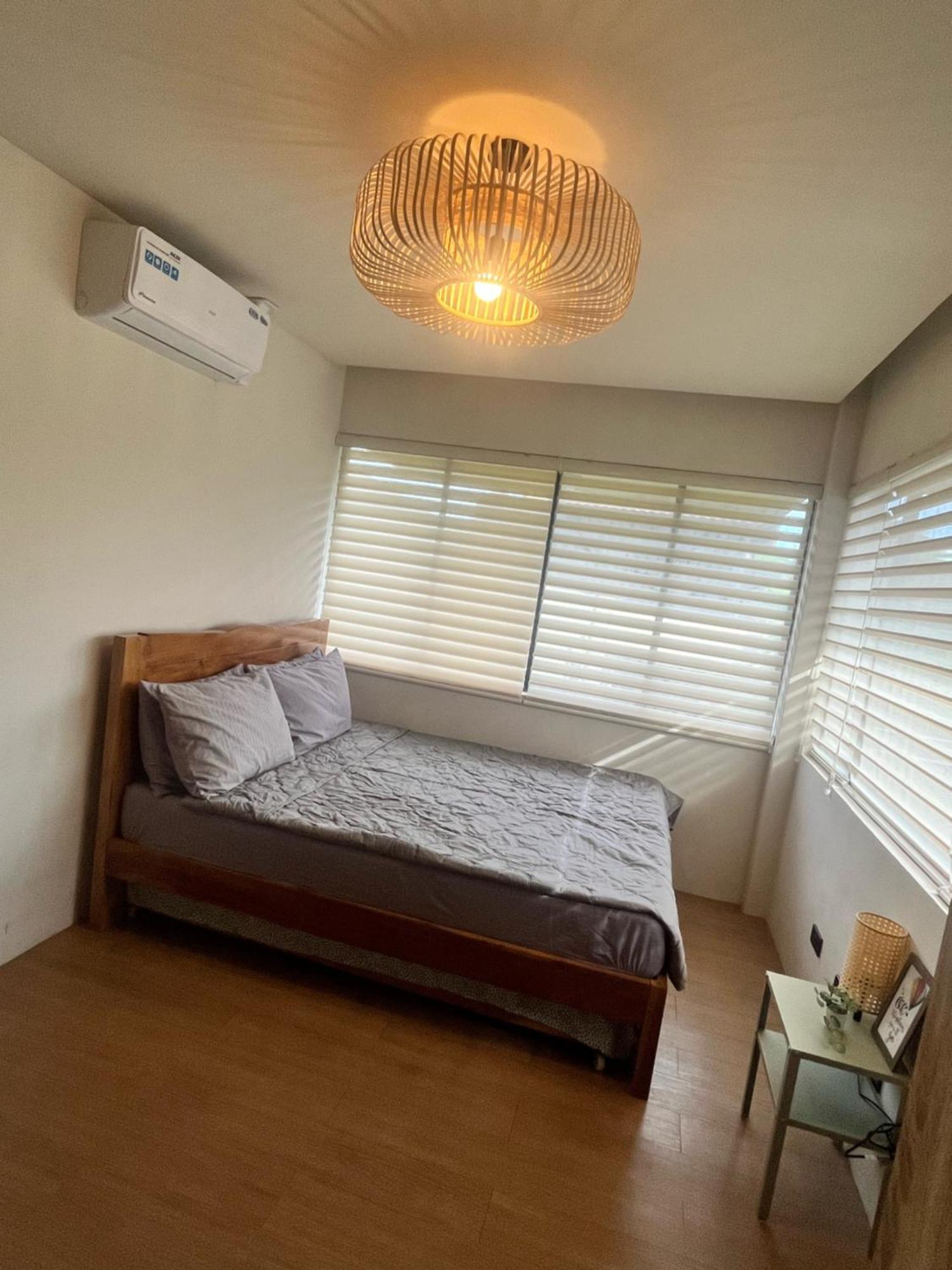 Seafront Residences Vacation Getaway 산 후안 외부 사진